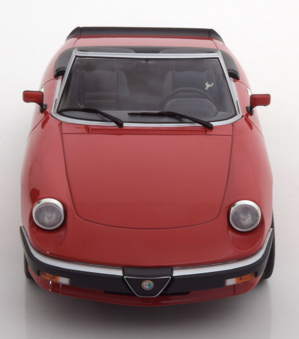 mit-abnehmbarem-Softtop-Alfa-Romeo-Spider-3-Serie-2-KK-Scale-KKC180191-8.jpg