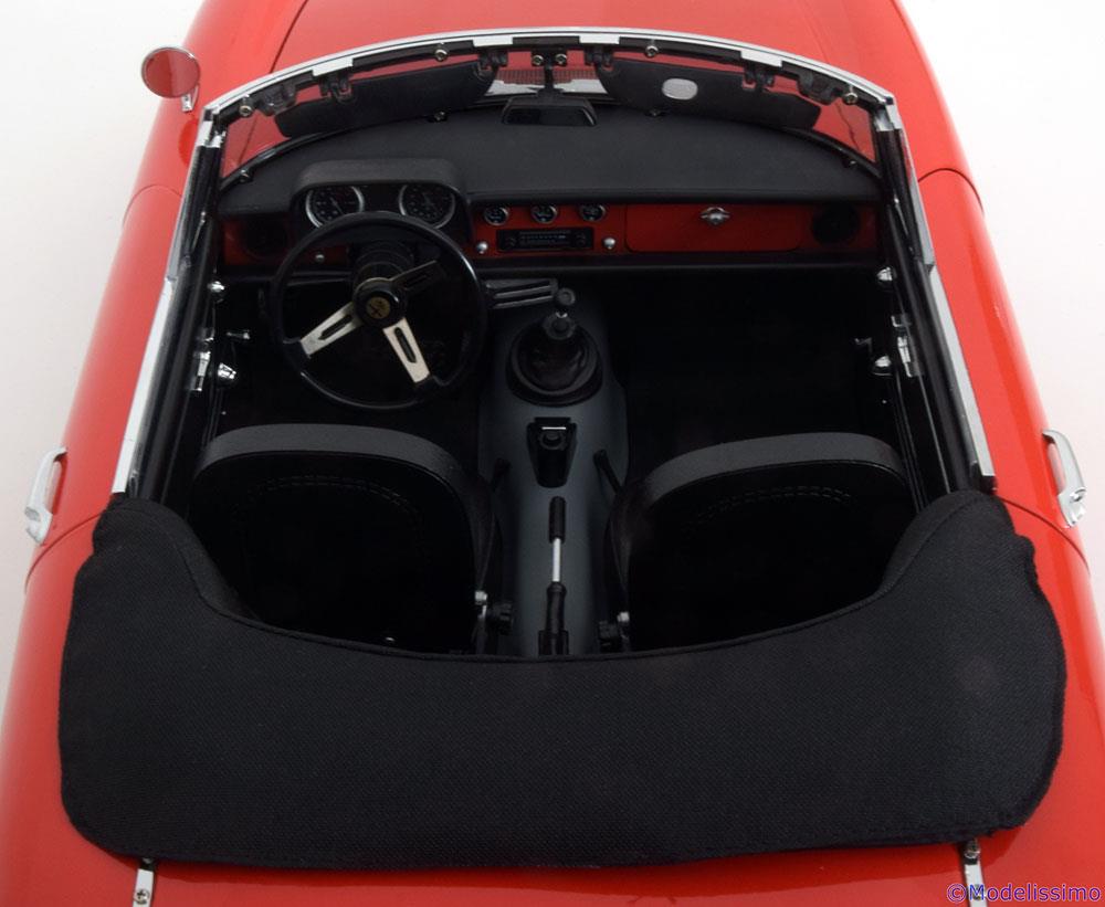 Spider-Alfa-Romeo-1600-Duetto-White-Box-WB8001-14.jpg